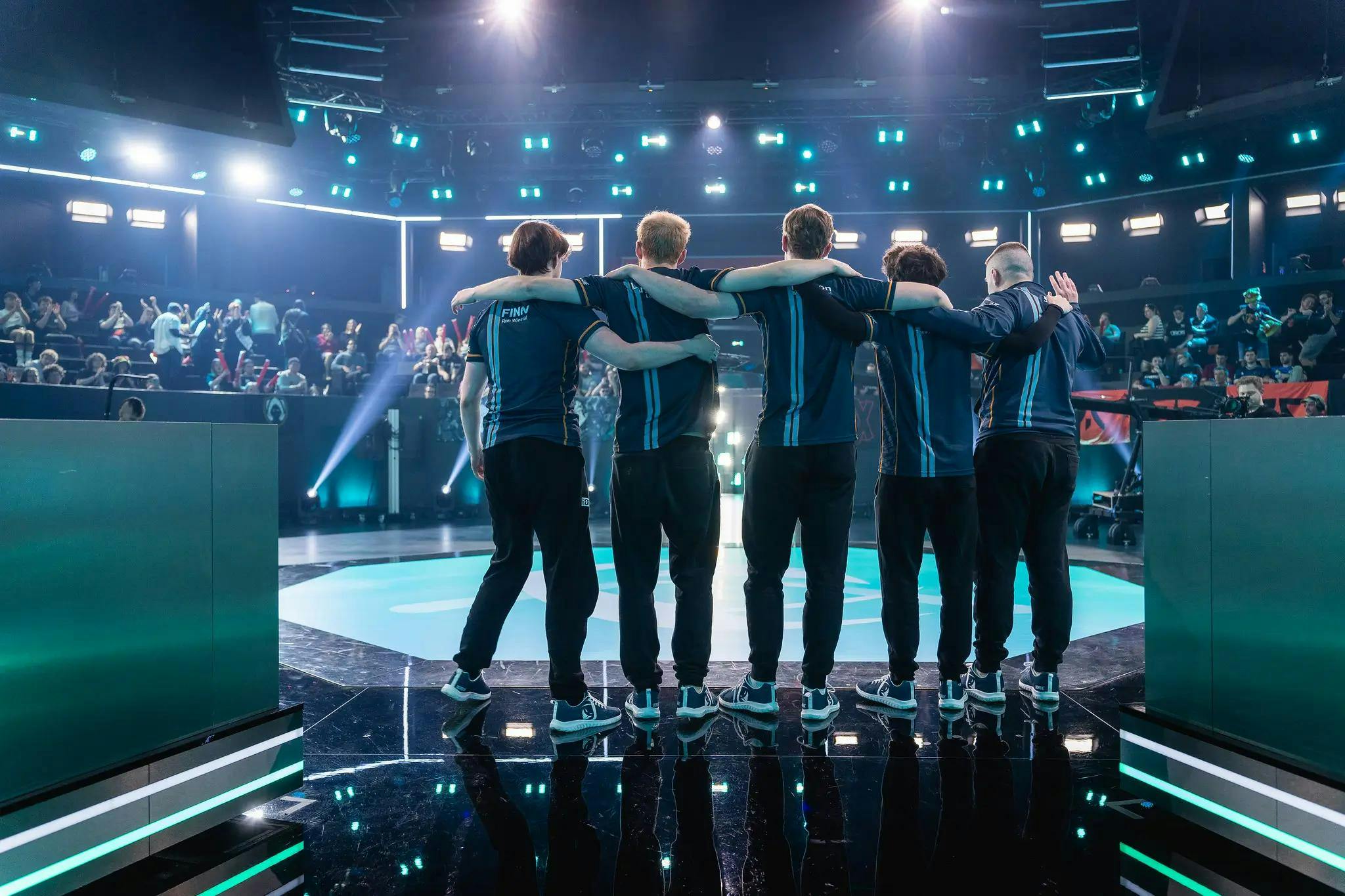 Rogue, taking a final bow before the LEC audience. Credit: Wojciech Wandzel/Riot Games