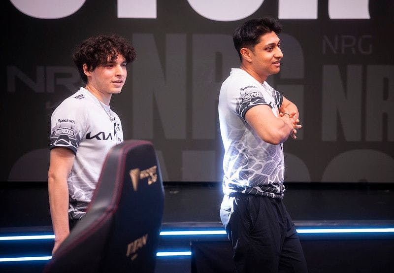 NRG Dhokla and Contractz on stage - Photo by Robert Paul/Riot Games