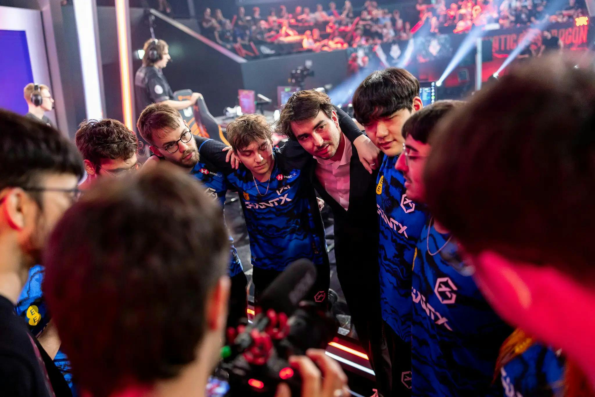 GIANTX' new roster in a huddle. Credit: Michal Konkol/Riot Games