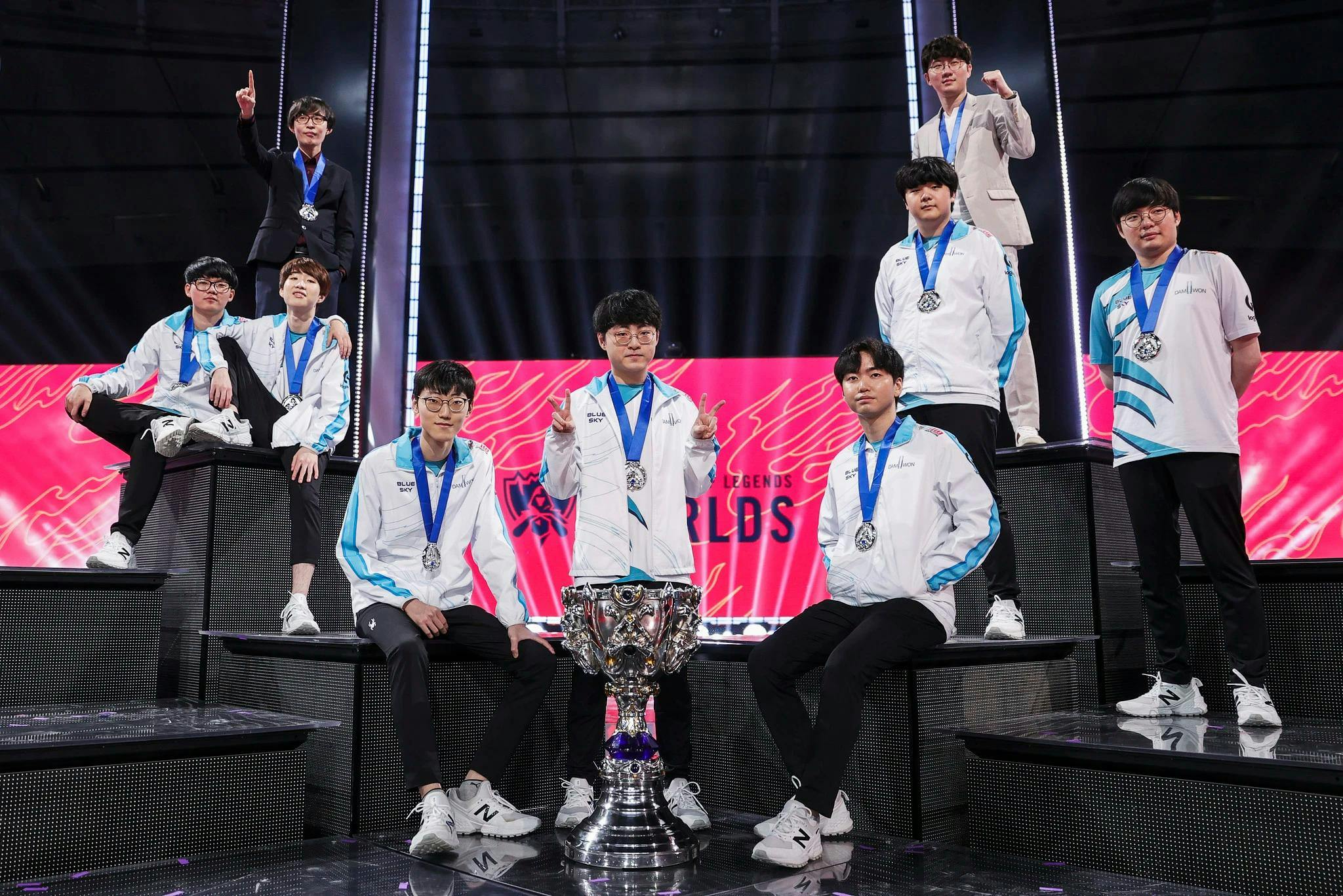 Damwon's roster back in 2020 after their victory over Suning 3-1. Credit: David Lee/Riot Games