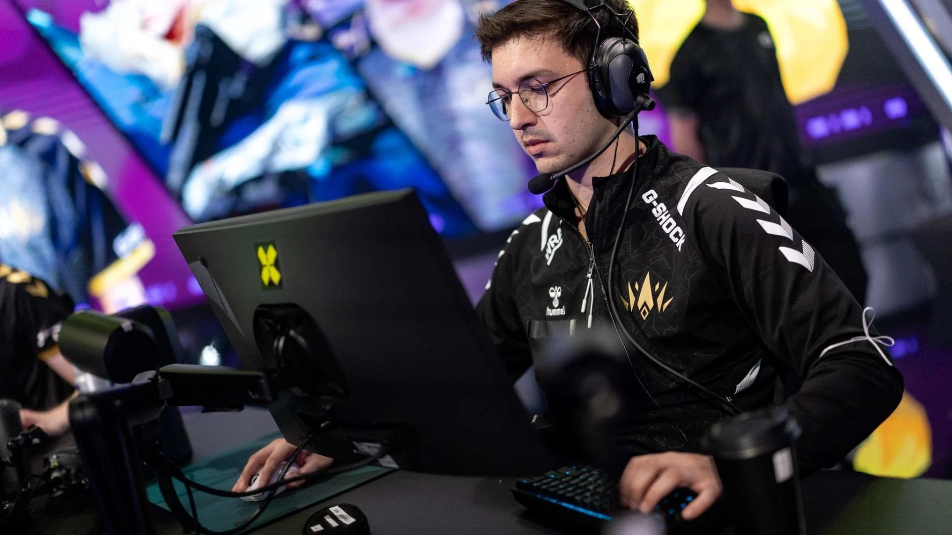 Article background image