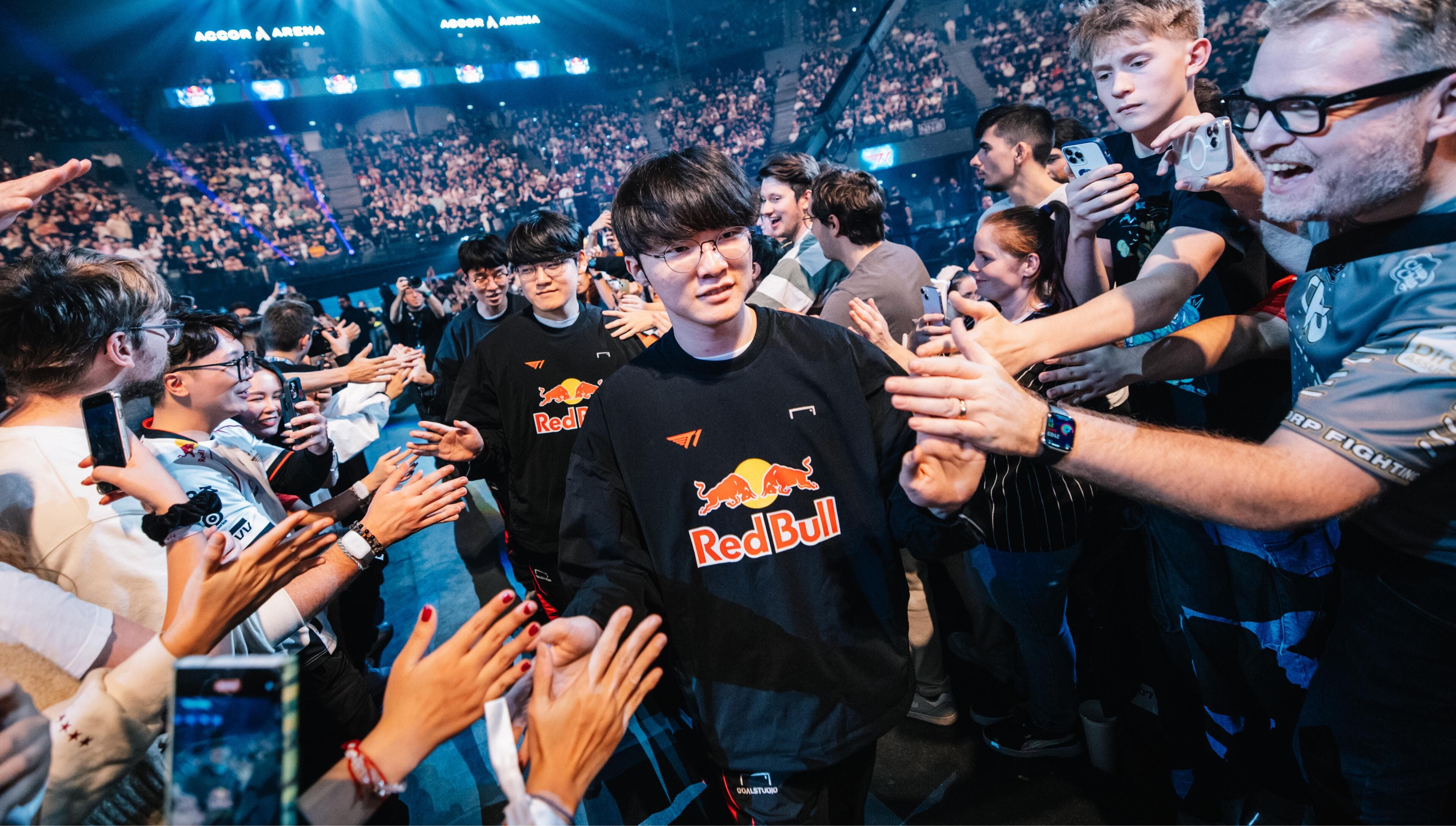 Article background image