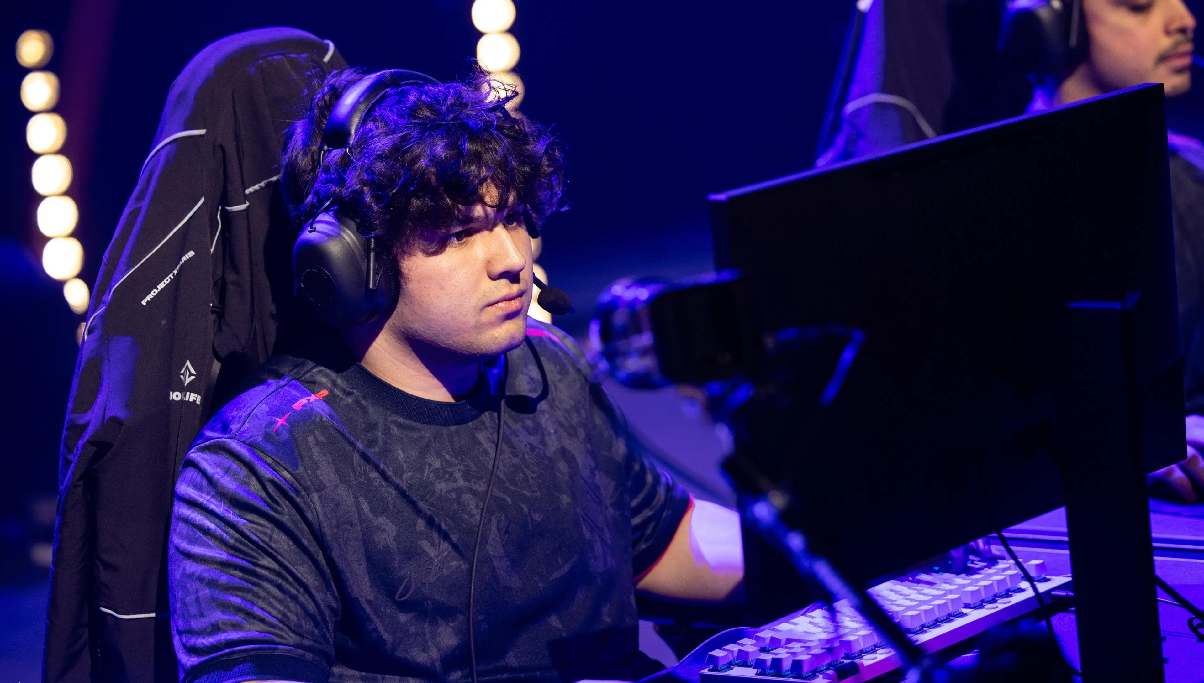 Article background image