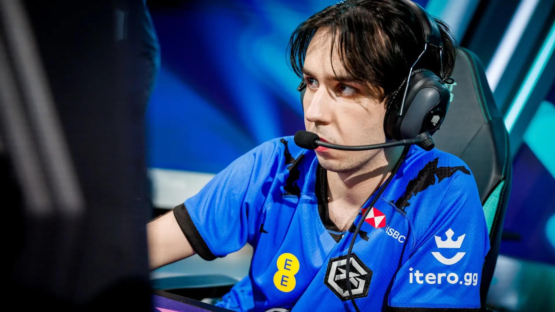 Article background image