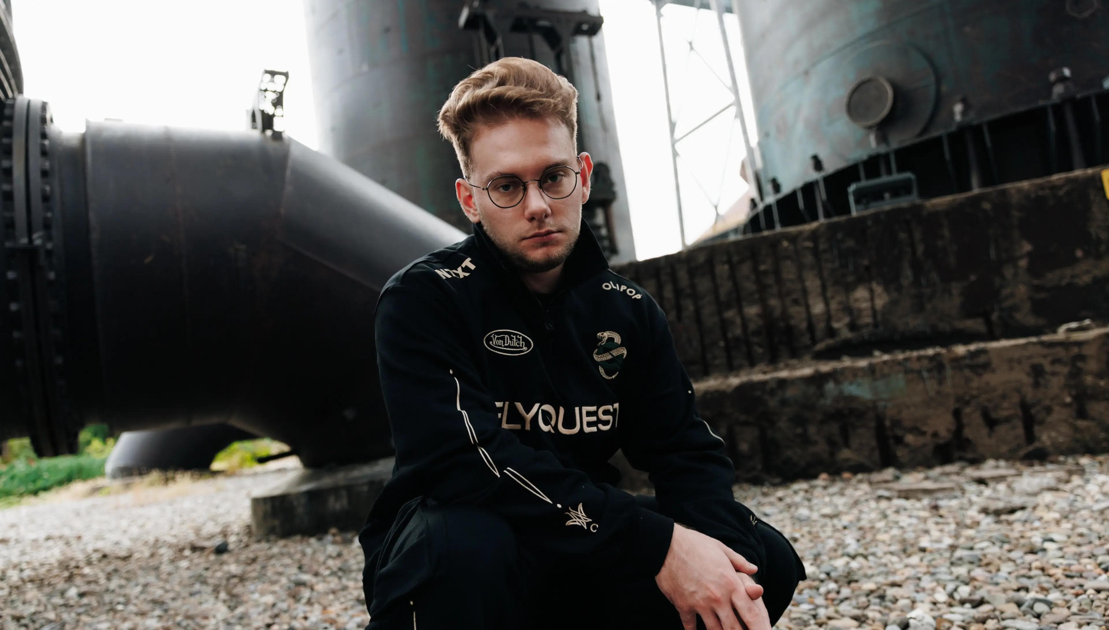 Article background image