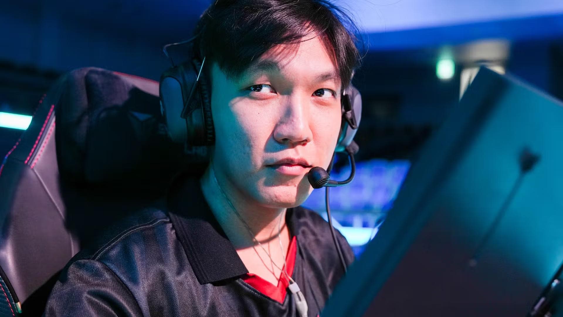 Article background image