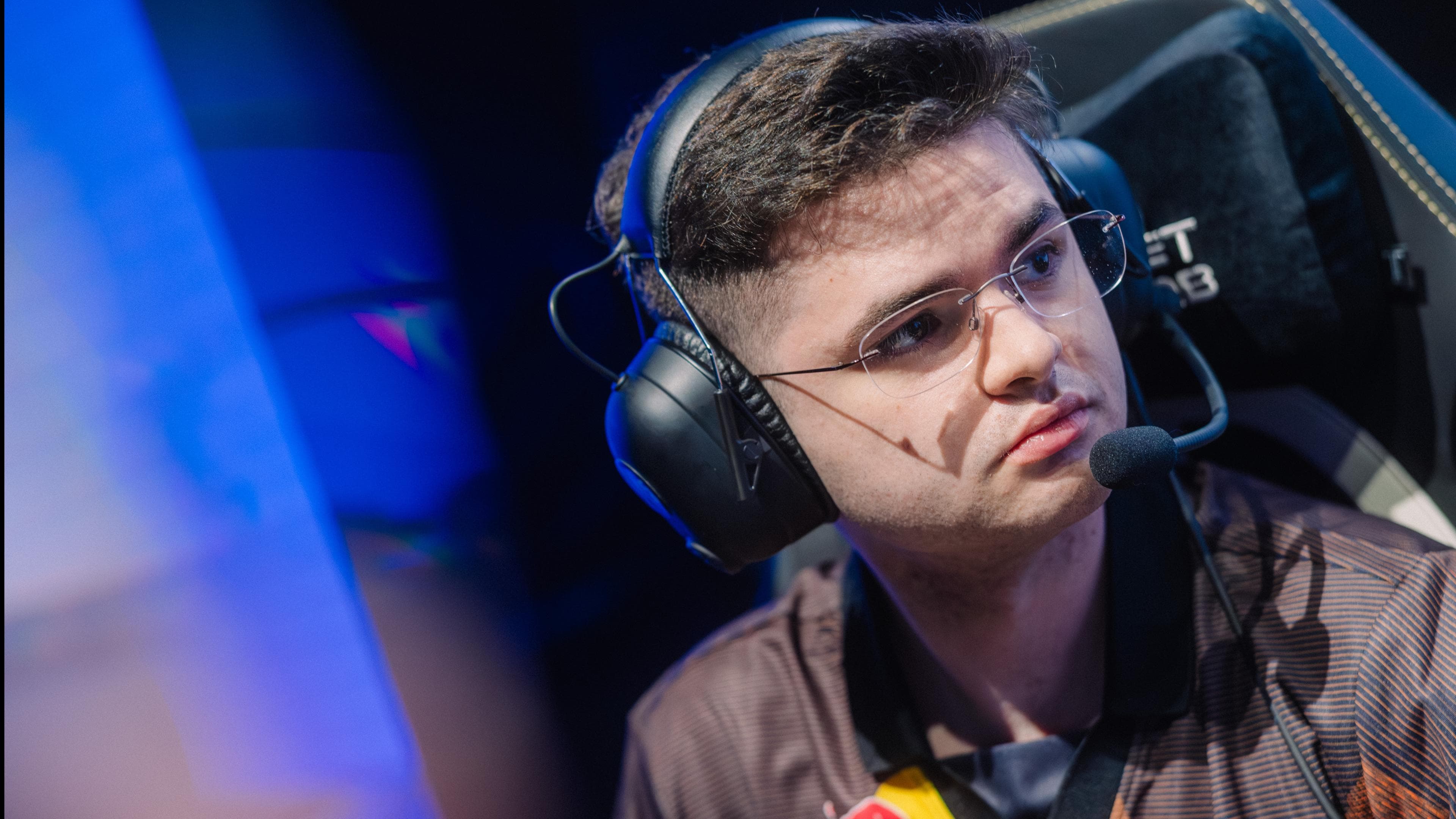 Article background image