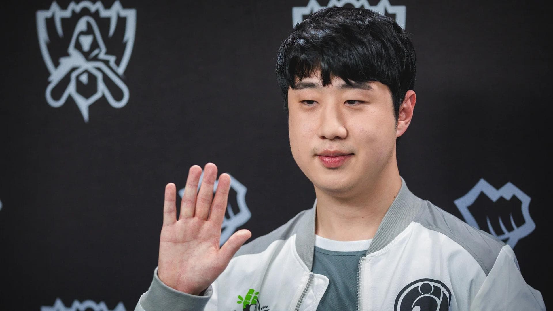 Article background image