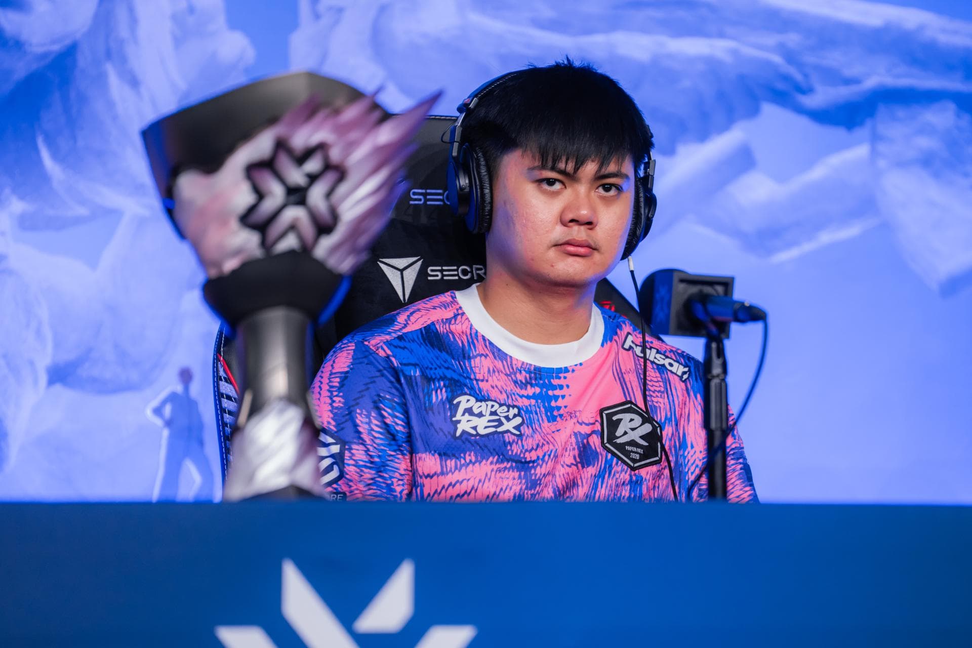 Article background image