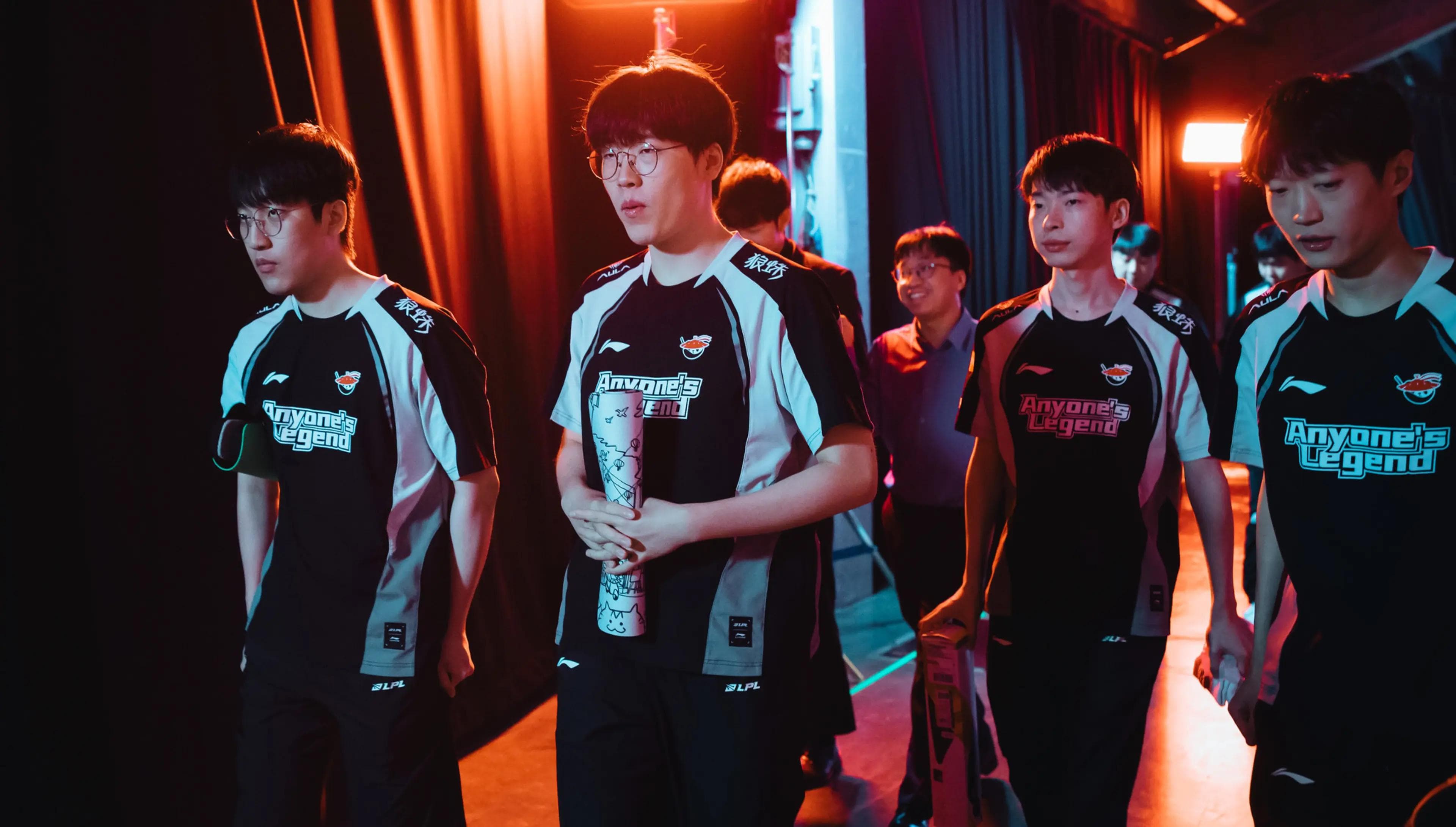 Article background image