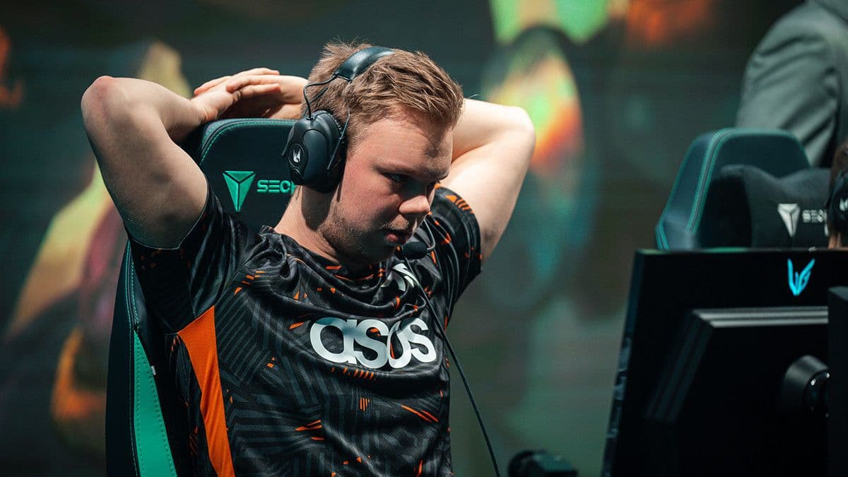 Article background image