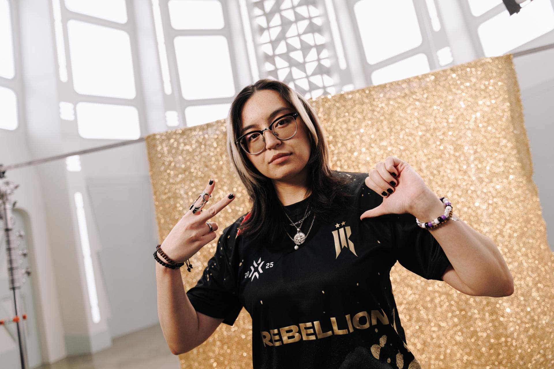 Article background image