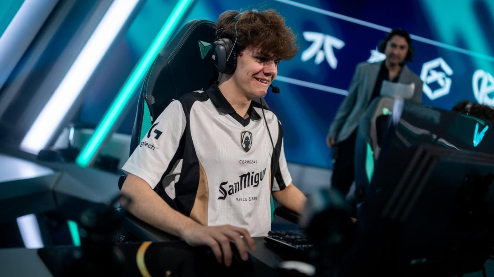 Article background image