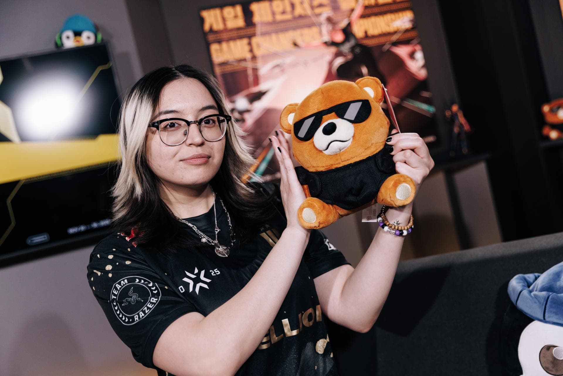 Article background image