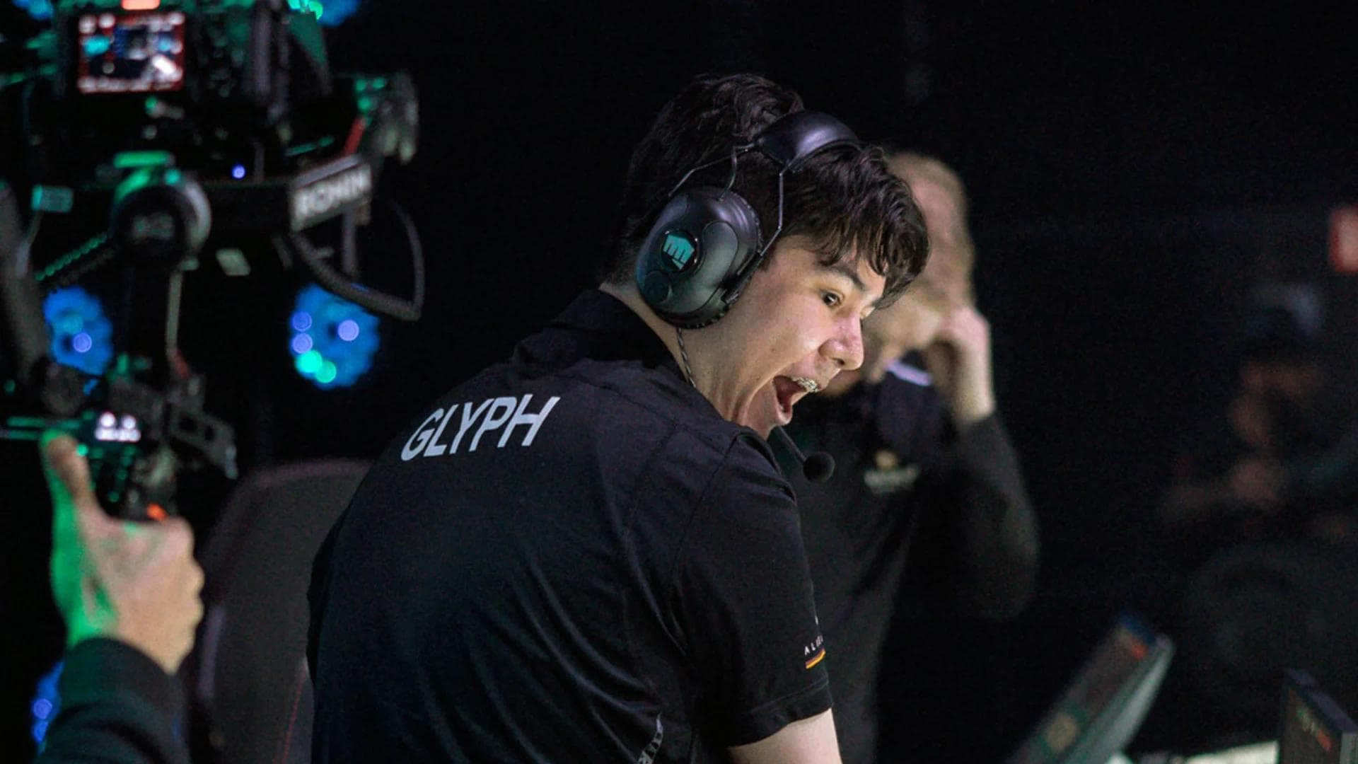 Article background image