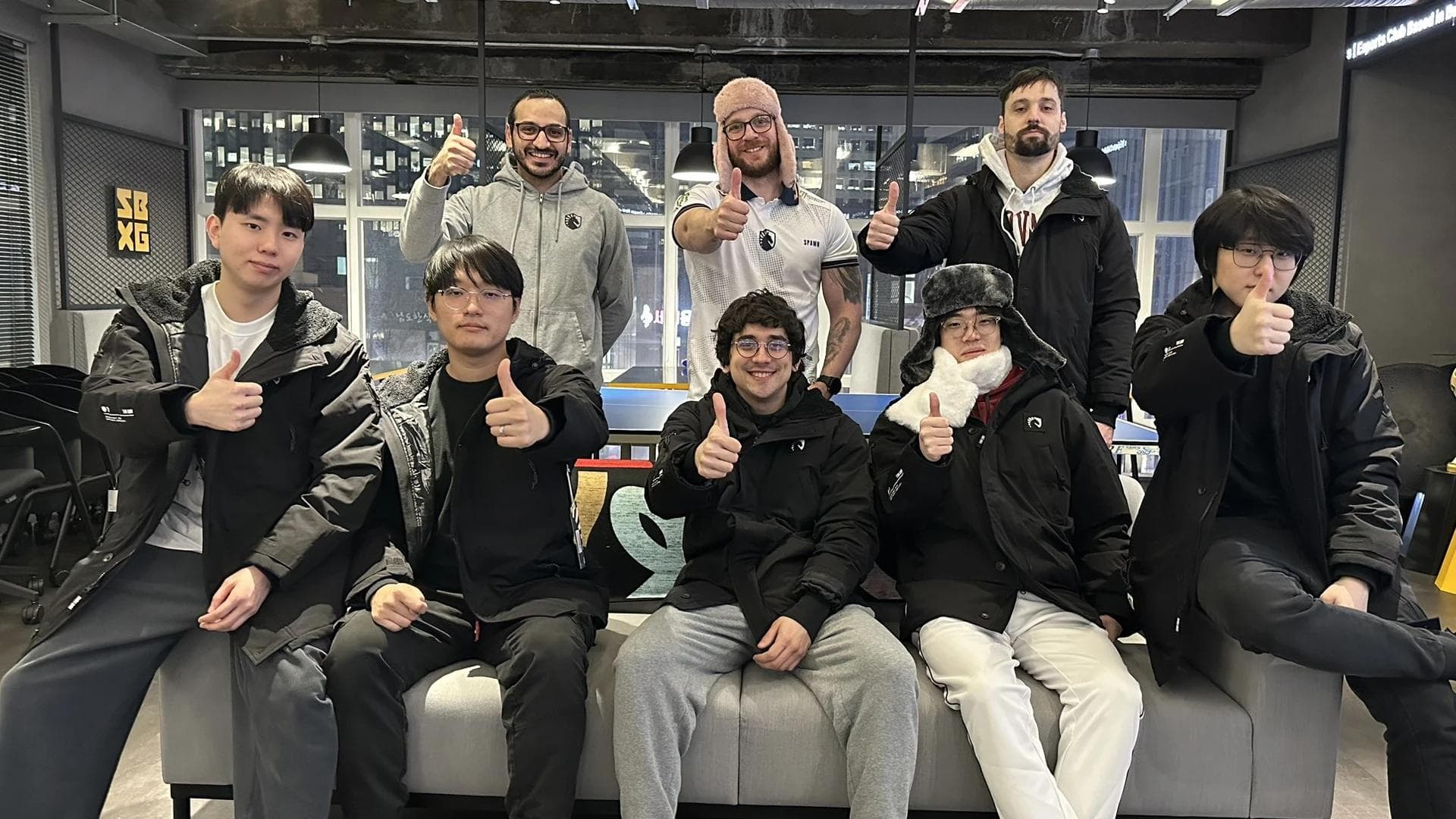 Article background image